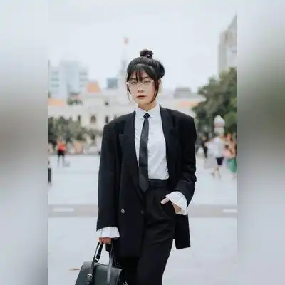 邹兰